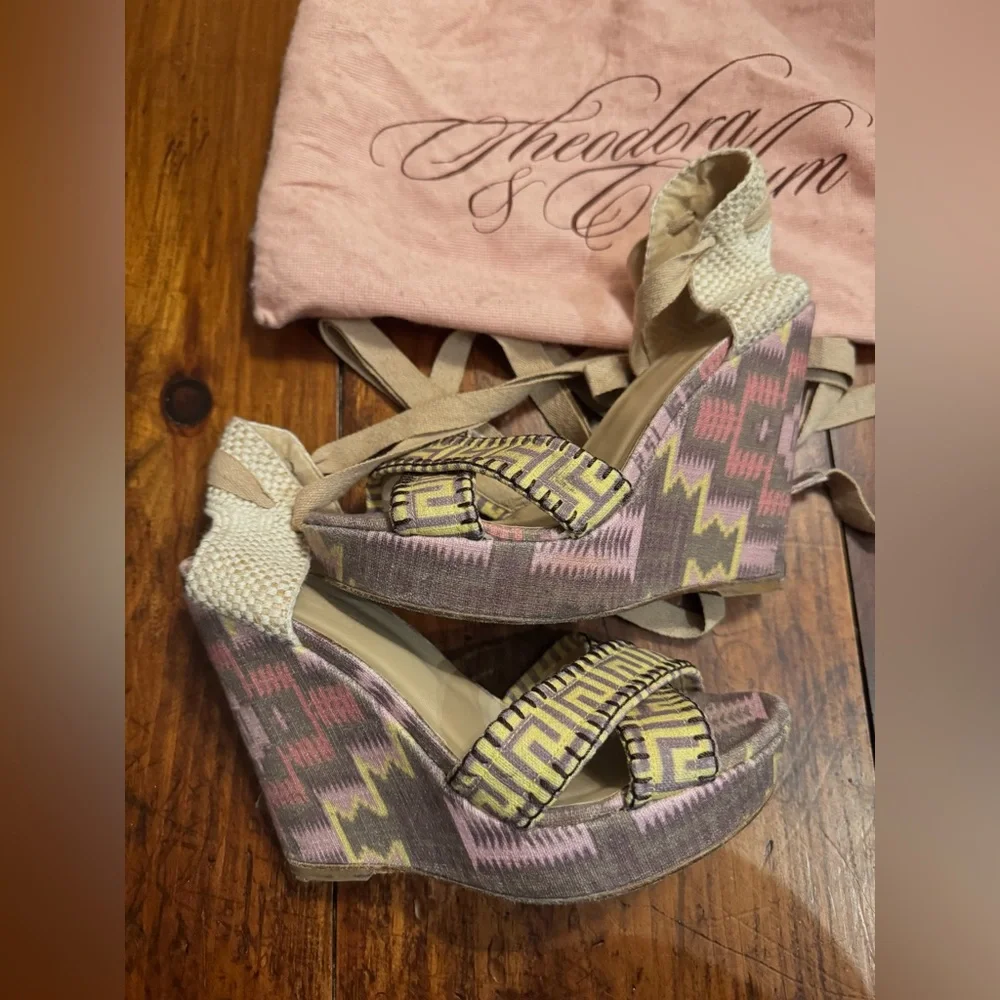 Stuart Weitzman + Theodora Callum Espadrilles Aztec Print Wedge Sz 7 - Picture 2 of 8